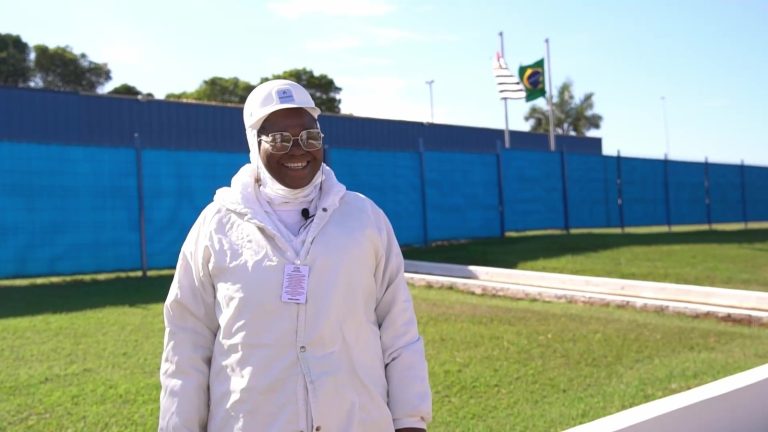 Mulher setor frigorífico emprego mercado de trabalho